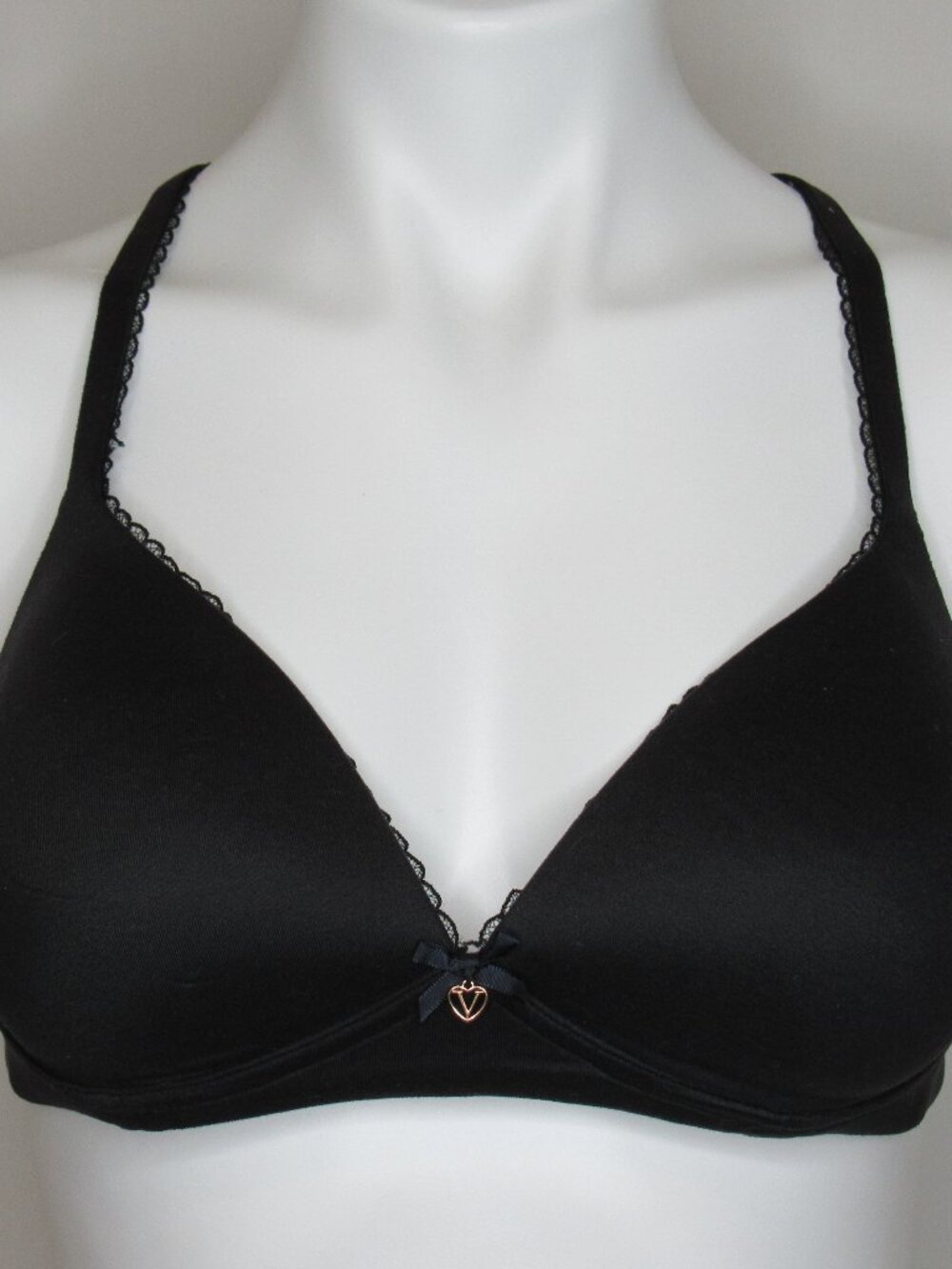 Victoria's Secret Body by Victoria Black Wire Free Demi Bra 32C